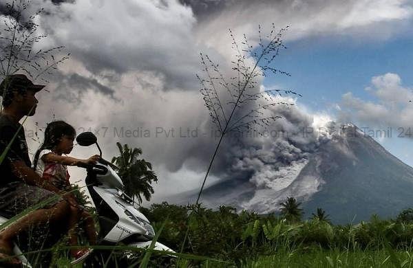 Gunung Merapi Meletus di Indonesia, Meliputi Desa dalam Abu – The New Indian Express